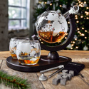 Zestaw do whisky GLOBUS DELUXE: karafka, 2 szklanki, drewniana podstawka i kamienne kostki