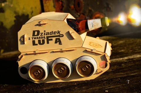 Czołg na piwo, stojak na alkohol Czołg na piwo, stojak na alkohol