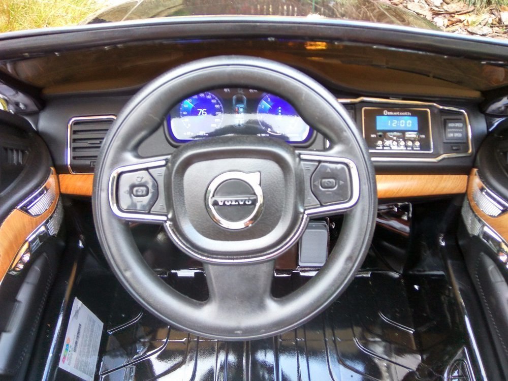 Auto Na Akumulator VOLVO XC90 Białe Auto Na Akumulator VOLVO XC90 Białe