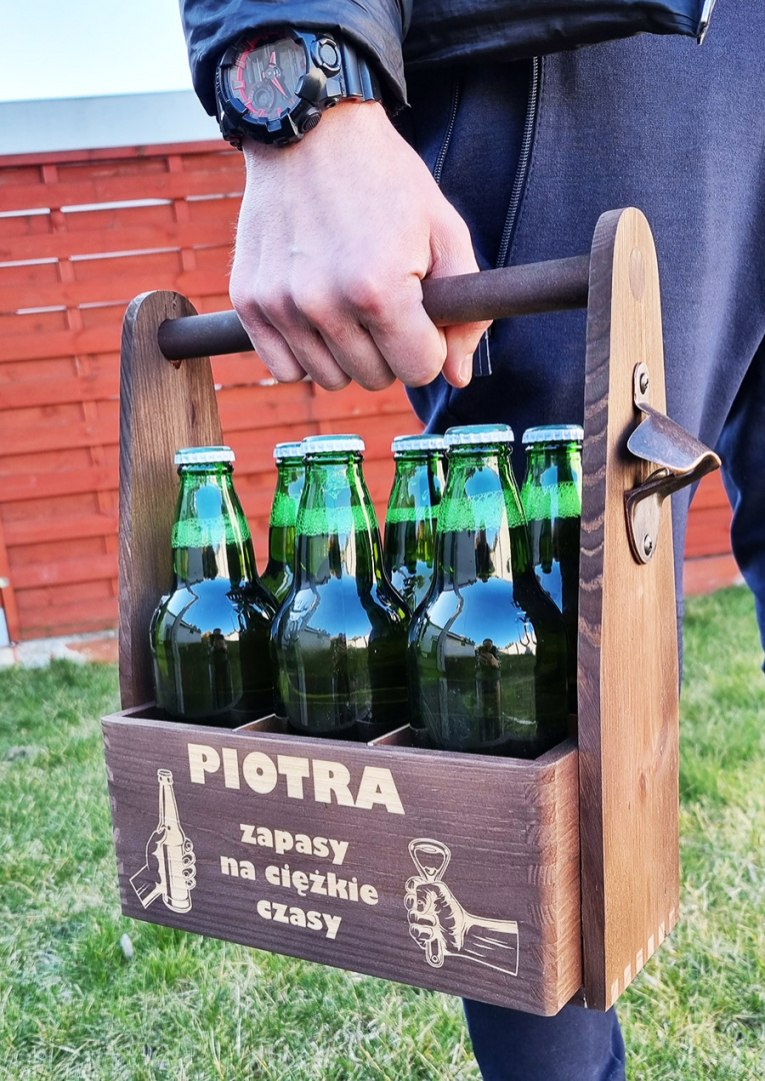 Nosidło na Piwo z grawerem - prezent na Dzień Chłopaka Nosidło na Piwo z grawerem - prezent na Dzień Chłopaka