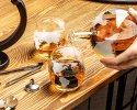 Zestaw do Whisky Globus - karafka, drewniana podstawka, 2 szklanki, 9x kostki, 2 podkładki
