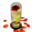 Wieczna róża w szkle z grawerem dla Mamy - prezent na Dzień Matki
