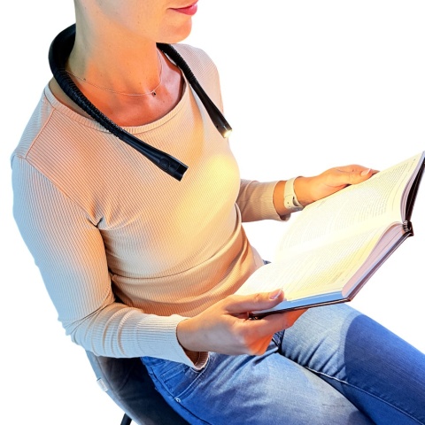 Lampka do Czytania na Szyję z Grawerem - Prezent dla Żony Mamy Dziewczyny Babci Teściowej na Święta