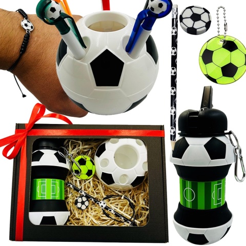 Zestaw Prezent dla Piłkarza Chłopca 4 5 6 7 8 9 10 lat na Święta Urodziny - Kubek Przybornik Bransoletka Odblask Ołówek Gumka