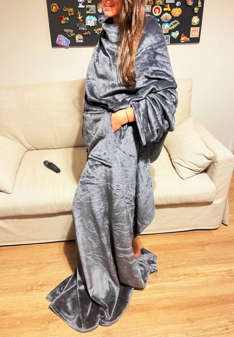 Koc z Rękawami - prezent dla żony dziewczyny mamy babci siostry przyjaciółki na Święta