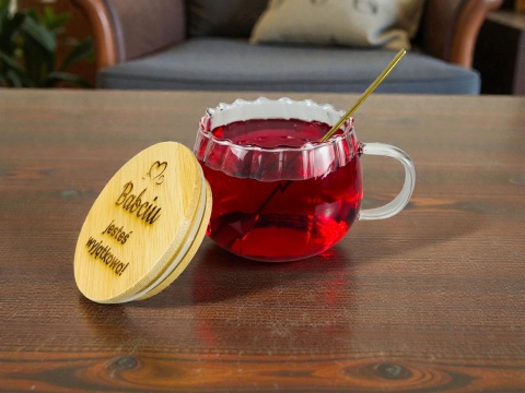 Filiżanka 450 ml z Pokrywką i Łyżeczką dla Babci - Prezent na Dzień Babci i Dziadka Świadka