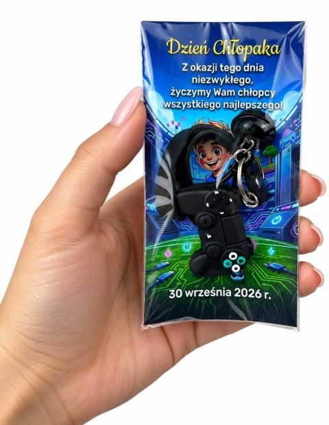 Brelok Gracza z Dzwonkiem + Życzenia - Prezent na Dzień Chłopaka do Szkoły Przedszkola Klasy dla Chłopca