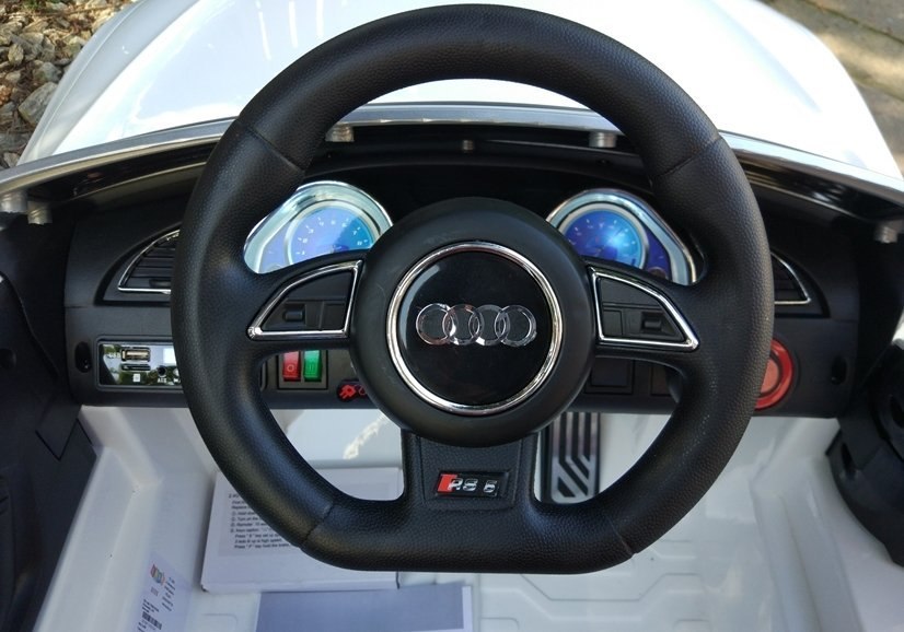 Auto Na Akumulator Audi RS5 Białe Auto Na Akumulator Audi RS5 Białe
