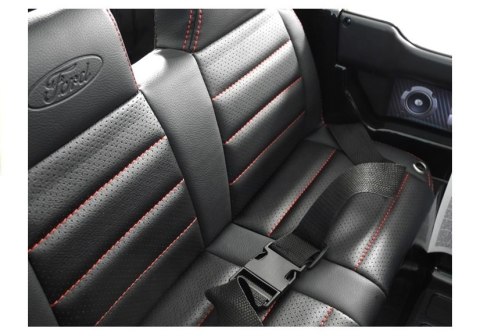 Auto na akumulator Ford Czarny lakierowany 4x4 Auto na akumulator Ford Czarny lakierowany 4x4