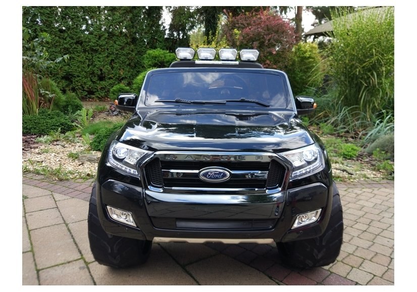 Auto na akumulator Ford Czarny lakierowany 4x4 Auto na akumulator Ford Czarny lakierowany 4x4