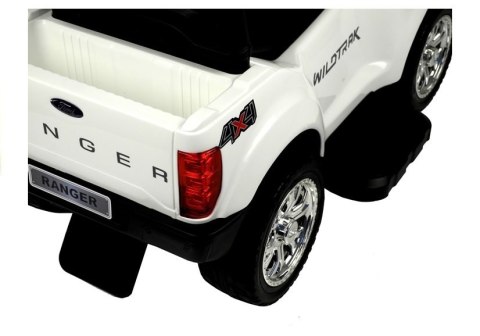 Jeździk Ford Ranger Wildtrak z Daszkiem Biały Jeździk Ford Ranger Wildtrak z Daszkiem Biały