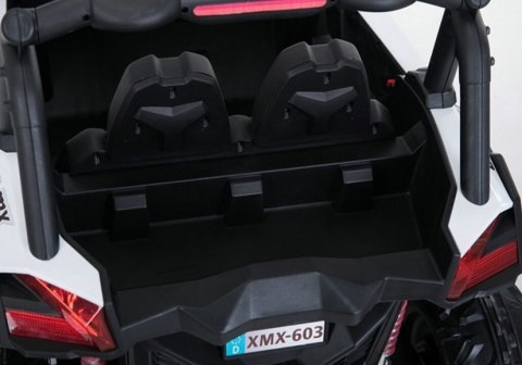 Auto na Akumulator XMX603 z MP4 Czerwony Auto na Akumulator XMX603 z MP4 Czerwony