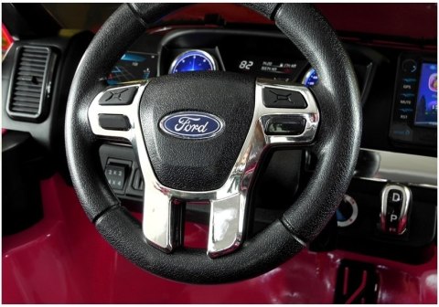 Auto na akumulator Ford Ranger 4x4 Różowy Lakier LCD Auto na akumulator Ford Ranger 4x4 Różowy Lakier LCD