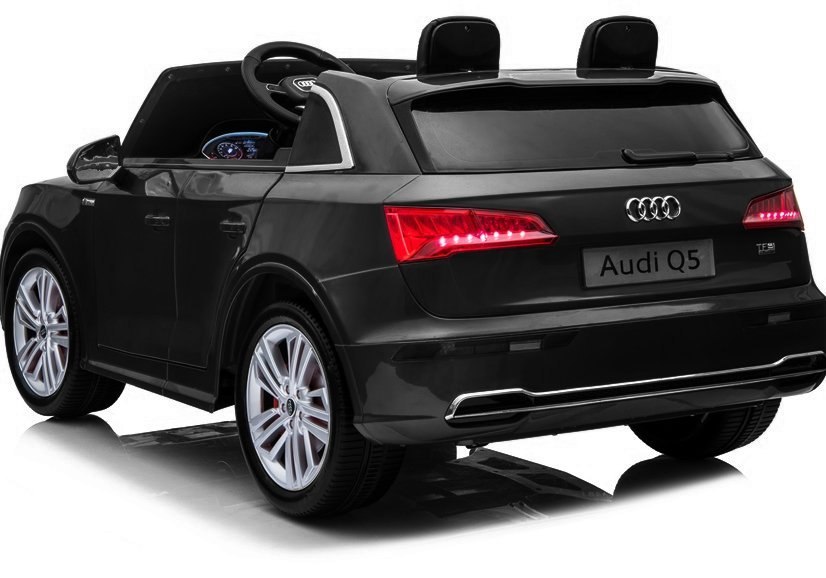 Pojazd na Akumulator Nowe Audi Q5 2-osobowe Czarne Lakierowane Pojazd na Akumulator Nowe Audi Q5 2-osobowe Czarne Lakierowane