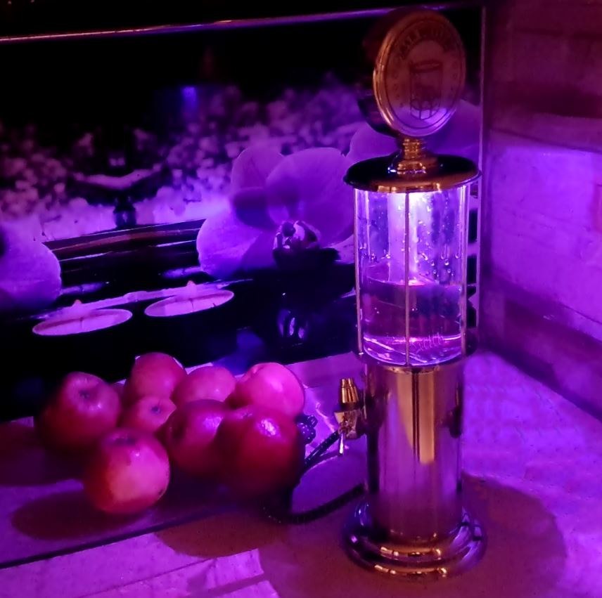 Dystrybutor alkoholu z podświetleniem LED Dystrybutor alkoholu z podświetleniem LED
