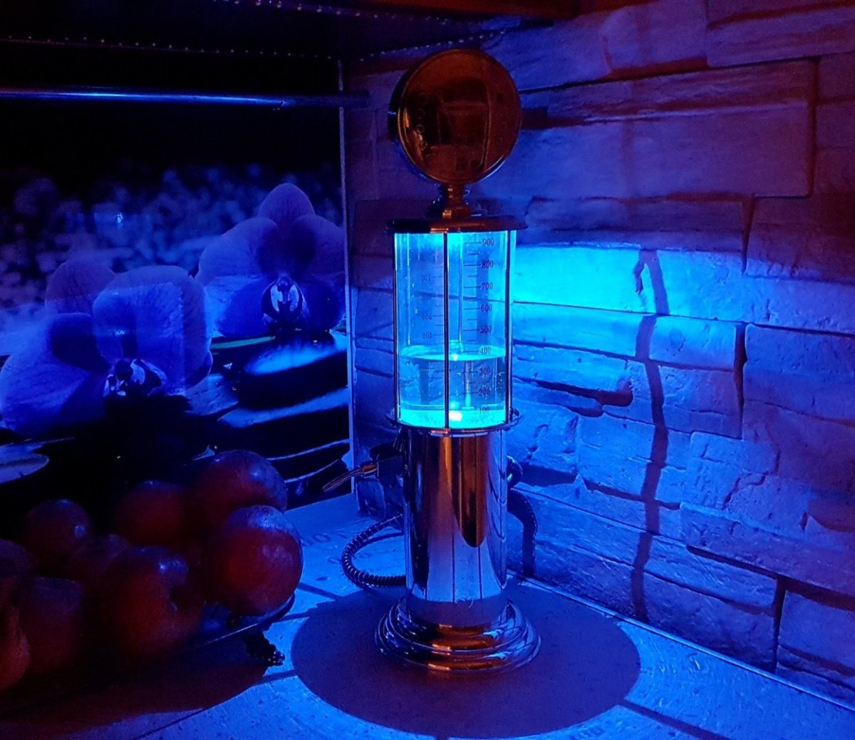 Dystrybutor alkoholu z podświetleniem LED Dystrybutor alkoholu z podświetleniem LED
