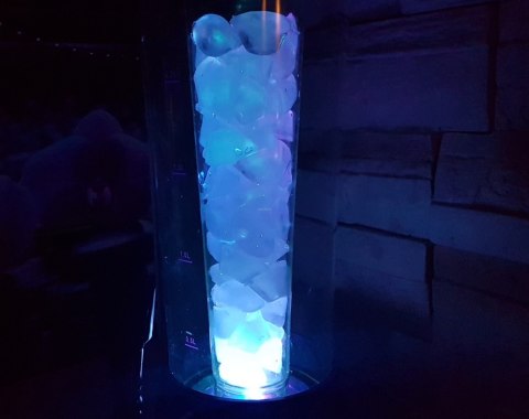Dystrybutor chłodzący do piwa, napojów z podświetleniem LED - 4 litry Dystrybutor chłodzący do piwa, napojów z podświetleniem LED - 4 litry