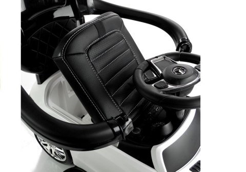 Jeździk Mercedes GLE 63 z Daszkiem Biały Jeździk Mercedes GLE 63 z Daszkiem Biały