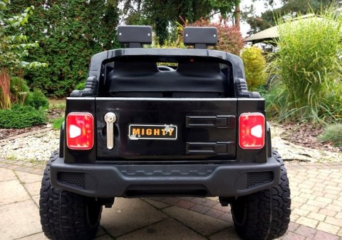 Auto na Akumulator Jeep HL1668 4x4 Czarny Auto na Akumulator Jeep HL1668 4x4 Czarny