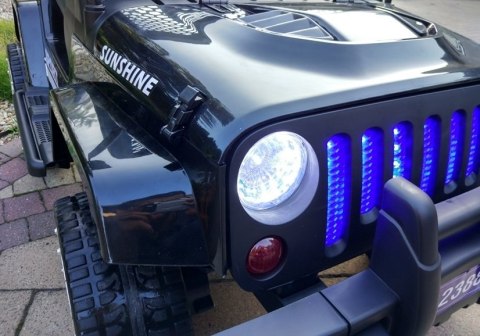 Auto na Akumulator S2388 Jeep Czarny Auto na Akumulator S2388 Jeep Czarny