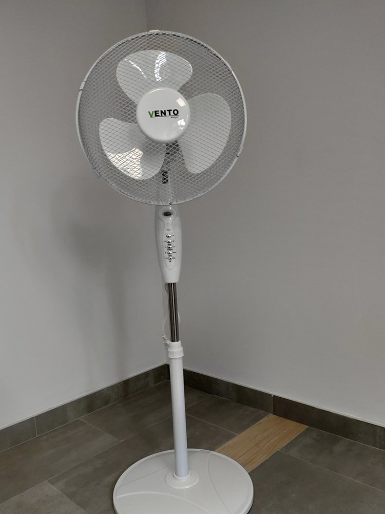 Wentylator Vento Podłogowy 40 cm 40W z Pilotem Biały Wentylator Vento Podłogowy 40 cm 40W z Pilotem Biały