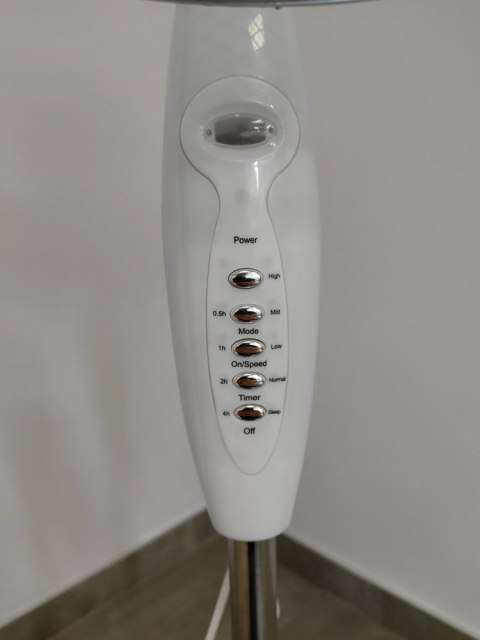 Wentylator Vento Podłogowy 40 cm 40W z Pilotem Biały Wentylator Vento Podłogowy 40 cm 40W z Pilotem Biały