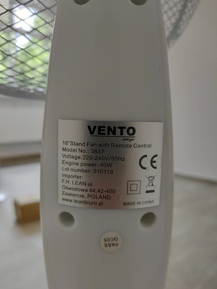 Wentylator Vento Podłogowy 40 cm 40W z Pilotem Biały Wentylator Vento Podłogowy 40 cm 40W z Pilotem Biały