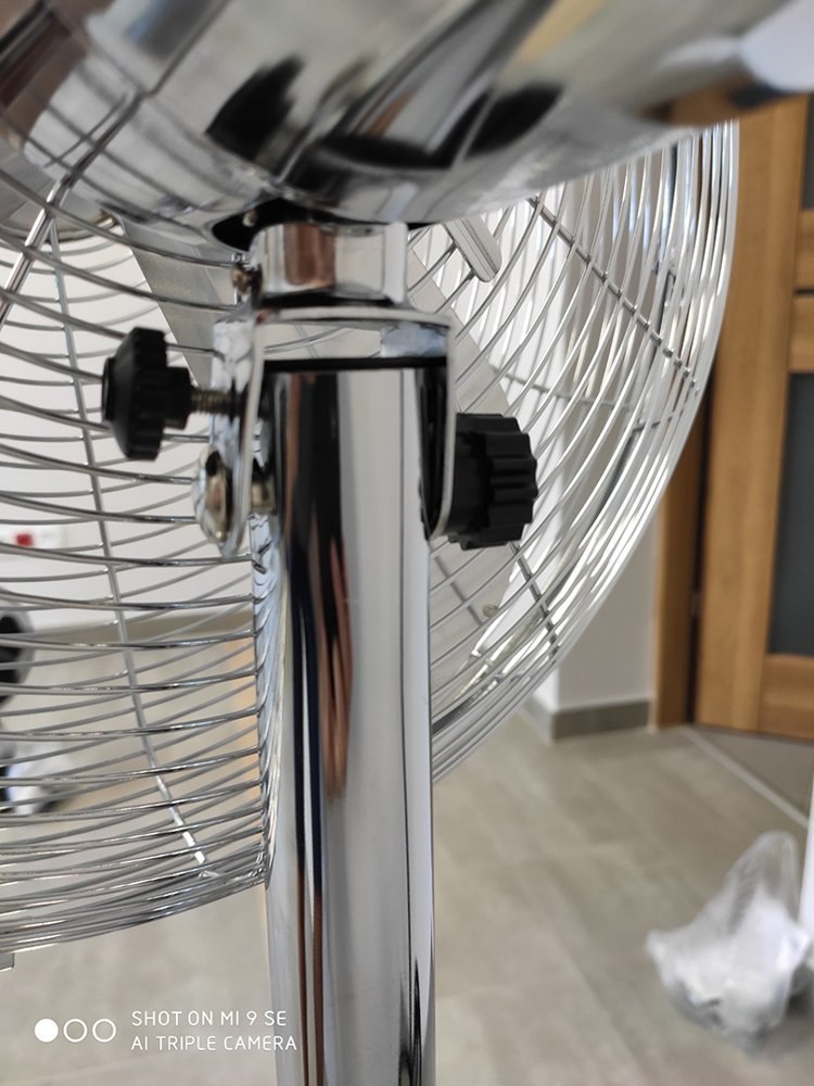 Wentylator Vento Podłogowy 40 cm 50W INOX Chromowany Wentylator Vento Podłogowy 40 cm 50W INOX Chromowany