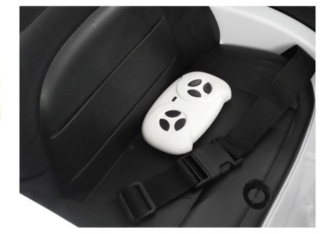 Auto na akumulator XMX805 Białe Auto na akumulator XMX805 Białe