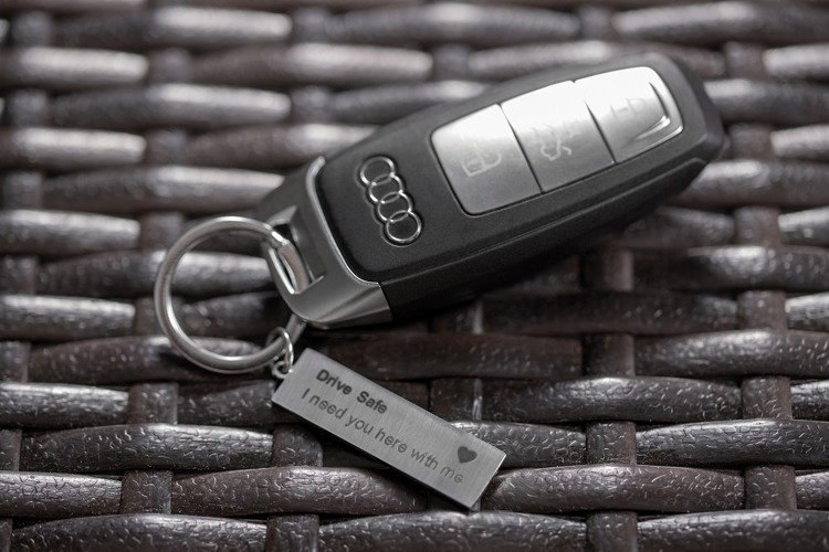 Brelok z tabliczką Drive Safe Brelok z tabliczką Drive Safe
