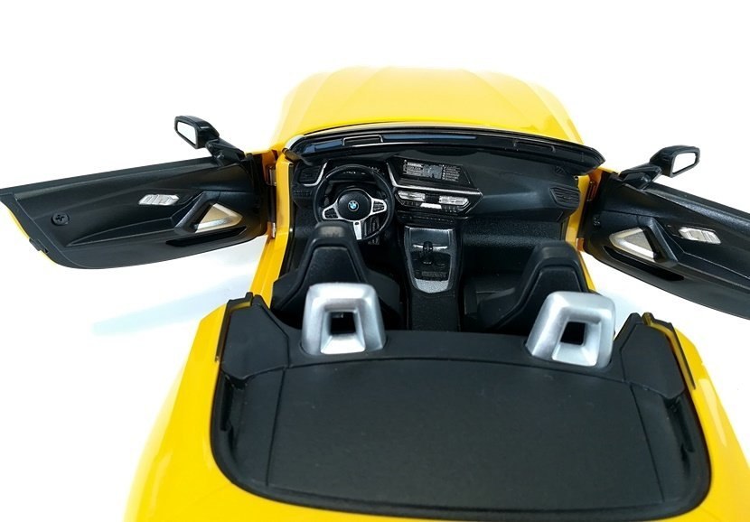 Auto R/C BMW Z4 Roadster Rastar 1:14 Żółte Auto R/C BMW Z4 Roadster Rastar 1:14 Żółte