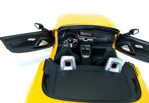 Auto R/C BMW Z4 Roadster Rastar 1:14 Żółte Auto R/C BMW Z4 Roadster Rastar 1:14 Żółte