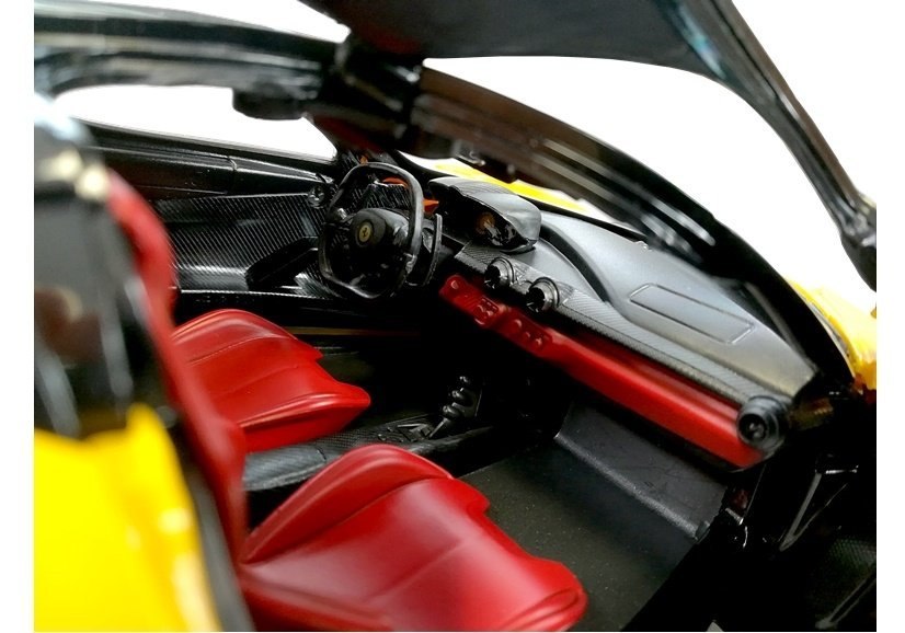 Auto R/C Ferrari Rastar 1:14 Żółte na pilota Auto R/C Ferrari Rastar 1:14 Żółte na pilota