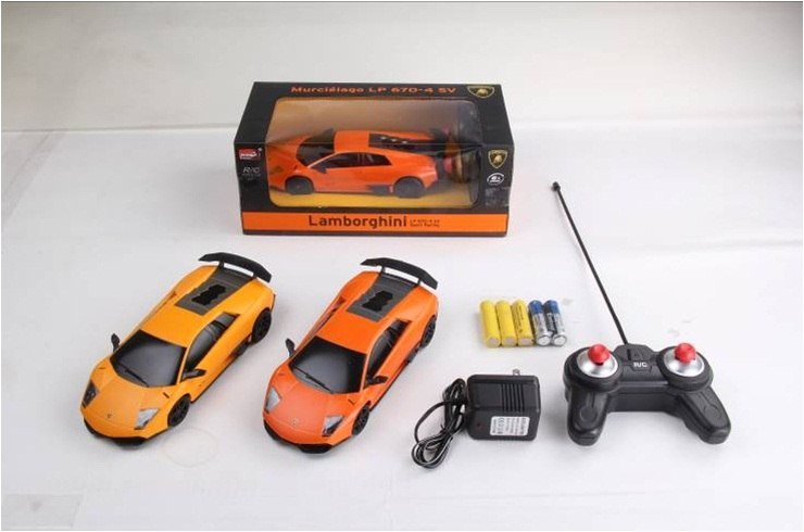 Samochód RC Lamborghini 670 - licencja 1:24 Samochód RC Lamborghini 670 - licencja 1:24