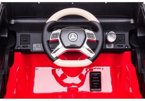 Auto na akumulator A100 Czerwony Lakierowany Auto na akumulator A100 Czerwony Lakierowany