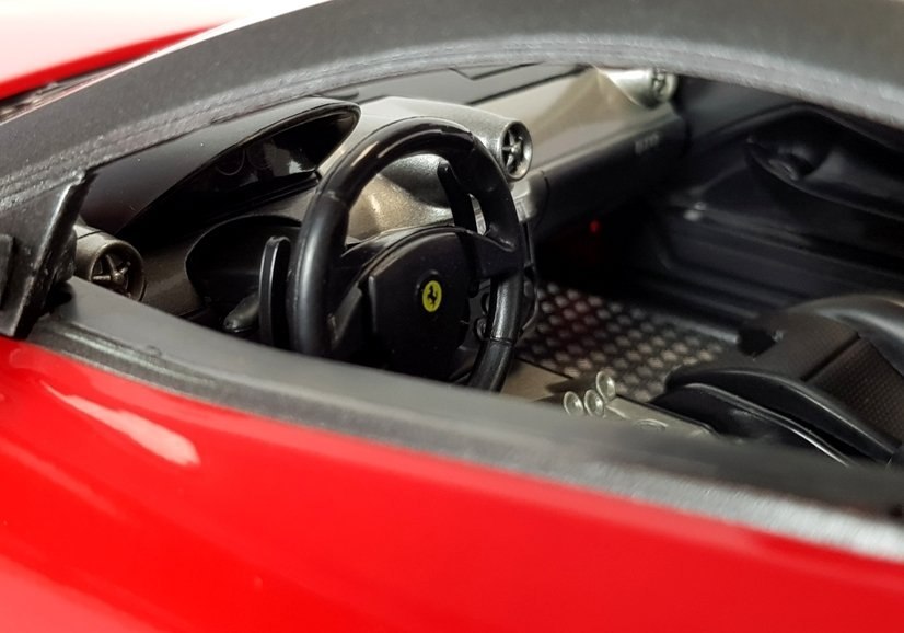 Auto R/C Ferrari 599 GTO Rastar 1:14 Czerwone na Pilota Auto R/C Ferrari 599 GTO Rastar 1:14 Czerwone na Pilota