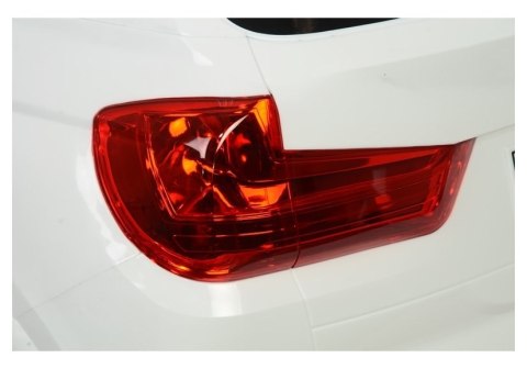 Auto na akumulator BMW X5 M Białe Auto na akumulator BMW X5 M Białe