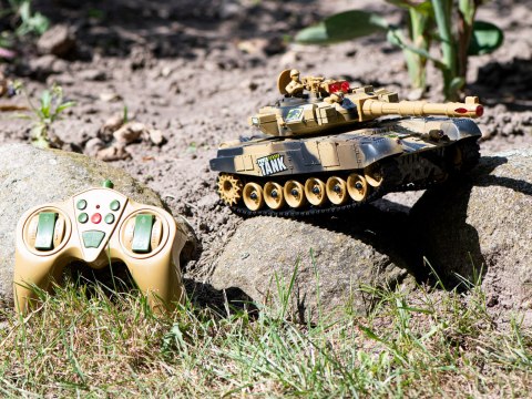 Czołg RC Big War Tank 9995 duży 2.4Ghz Czołg RC Big War Tank 9995 duży 2.4Ghz