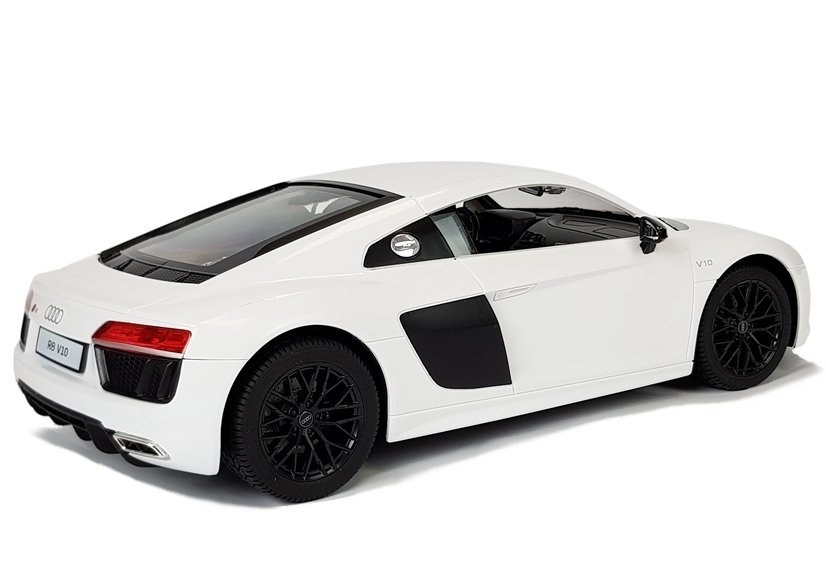 Auto R/C Audi R8 Rastar 1:14 Białe na pilota Auto R/C Audi R8 Rastar 1:14 Białe na pilota