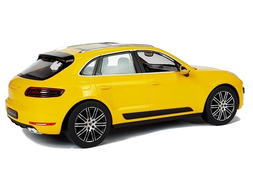 Auto na radio Porsche Macan Rastar 1:14 Auto na radio Porsche Macan Rastar 1:14